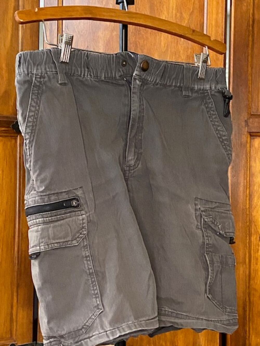 BC Clothing Men's Gray Cargo Shorts Stretch Outdoor Hiking Utility Size M 32